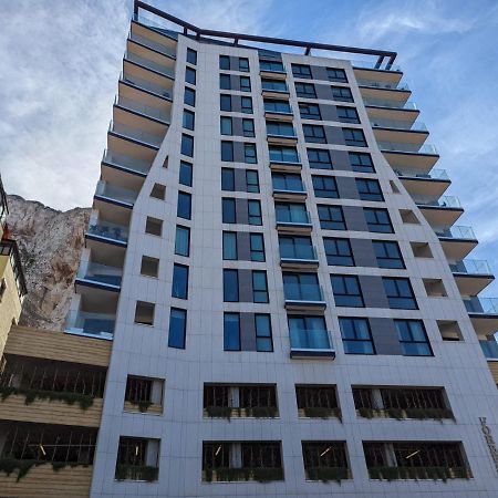 Modern Apartment With Spa And Pool Cebelitarık Dış mekan fotoğraf