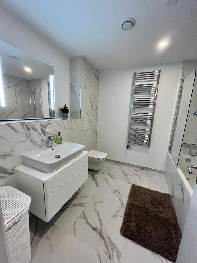 Modern Apartment With Spa And Pool Cebelitarık Dış mekan fotoğraf